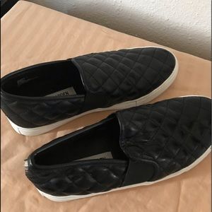 Black and white Steve Madden vans style shoes